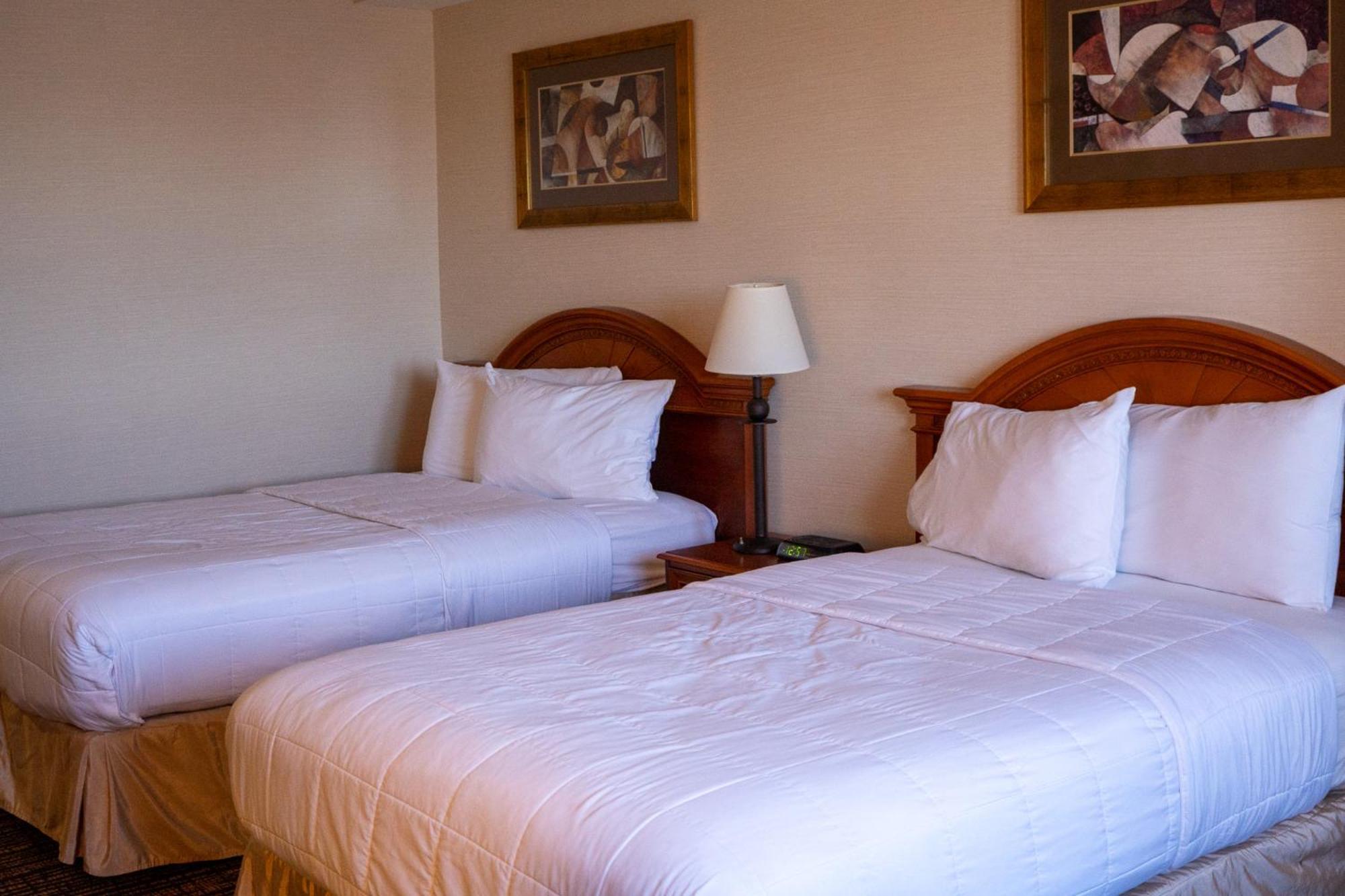 Hotel Topeka At City Center Εξωτερικό φωτογραφία