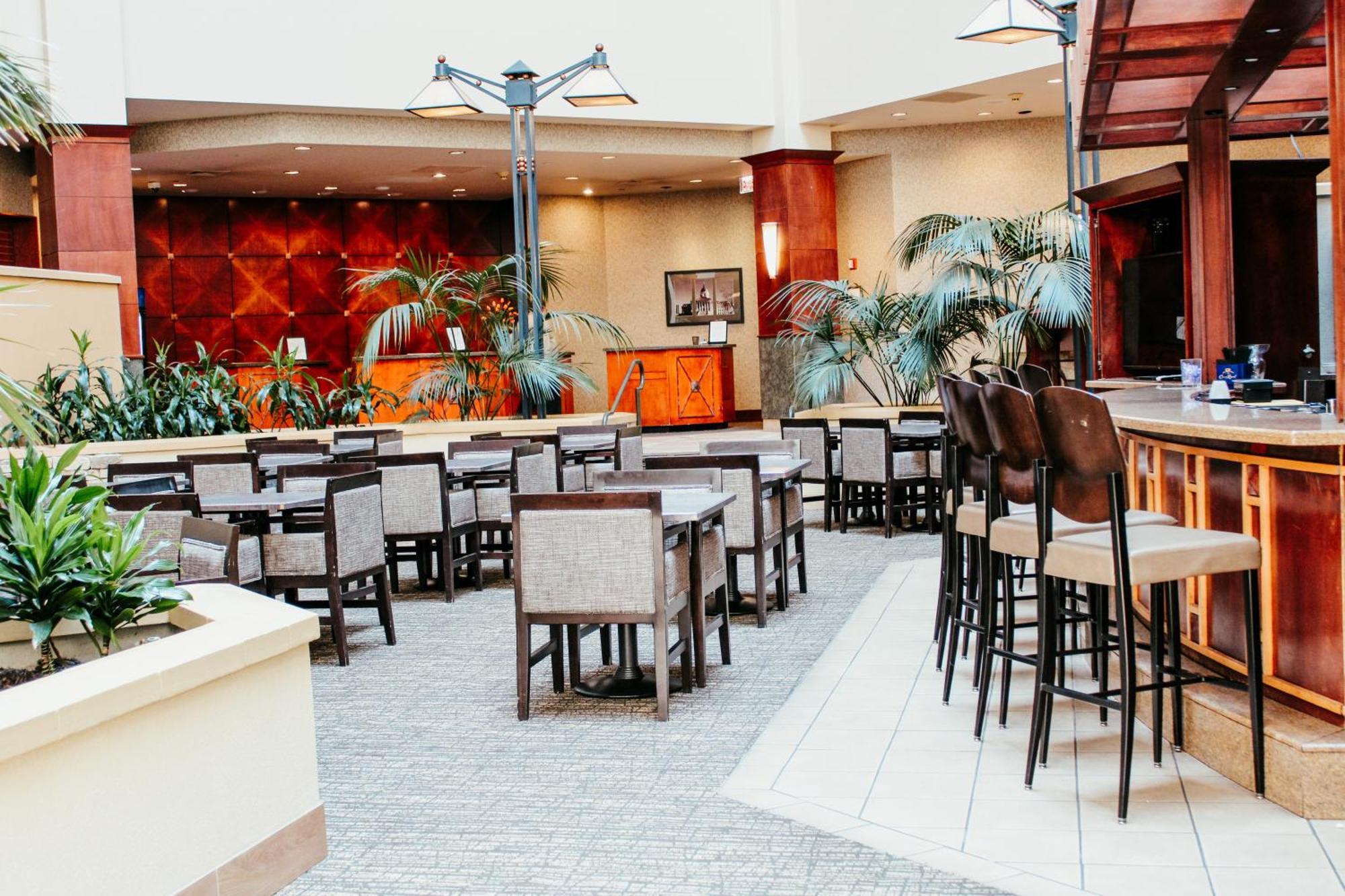 Hotel Topeka At City Center Εξωτερικό φωτογραφία