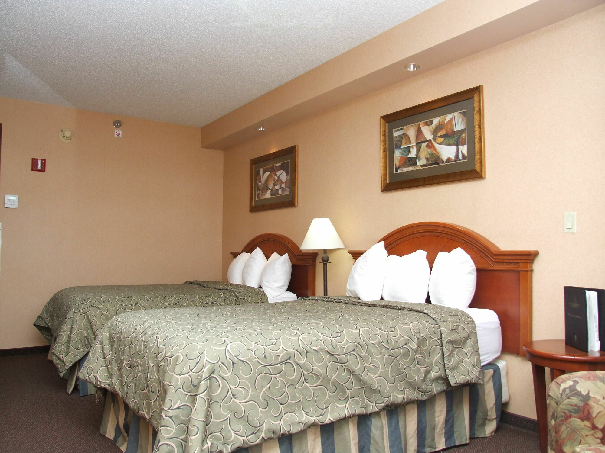 Hotel Topeka At City Center Εξωτερικό φωτογραφία